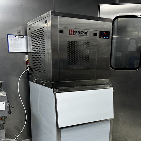 200公斤片冰機(jī)帶外罩用深圳食品廠使用
