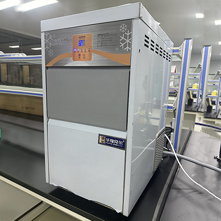 XD-50公斤雪花制冰機交付鄭州某實驗室