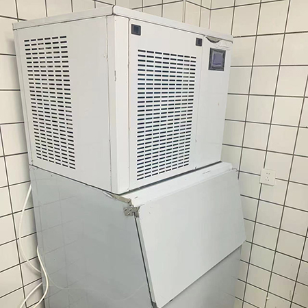 500公斤片冰機前吸風交付上海某水產海鮮店