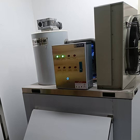 500公斤片冰機(jī)交付北京某生鮮超市